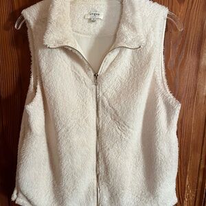 Umgee Ivory Fleece Zip Vest